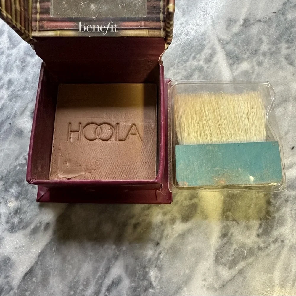 Benefit‎ Hoola Bronzer